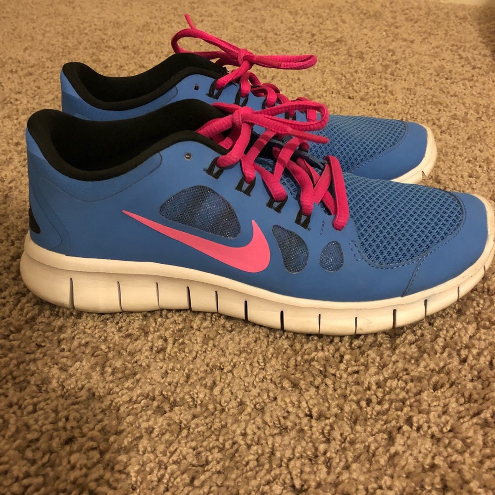 Nike Free 5.0 blue and pink shoes size 6Y
